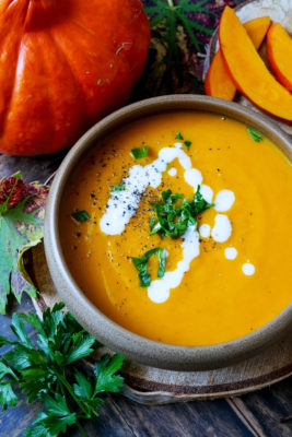 Kürbissuppe mit Kokosmilch und Ingwer